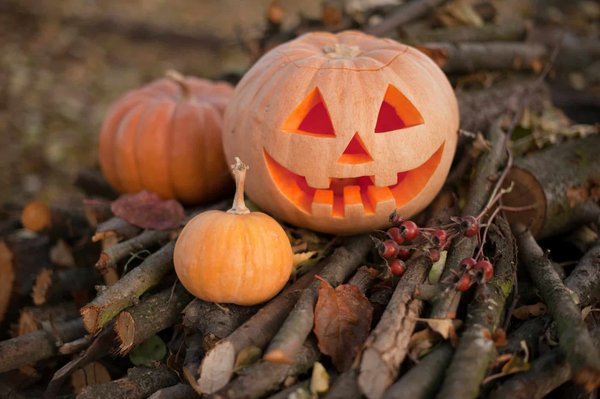 Explore the Haunted Castles of Northern Ireland: Your Guide to Spooktacular Ghost Tours