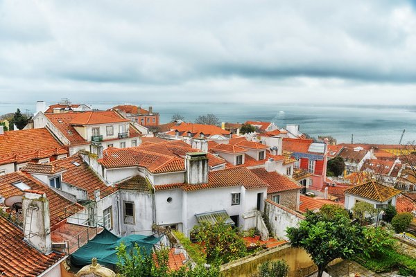 Top tips for relocating to portugal: ensure a seamless move